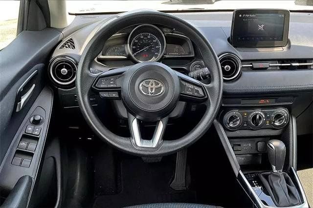 Used 2020 Toyota Yaris LE FWD image 5