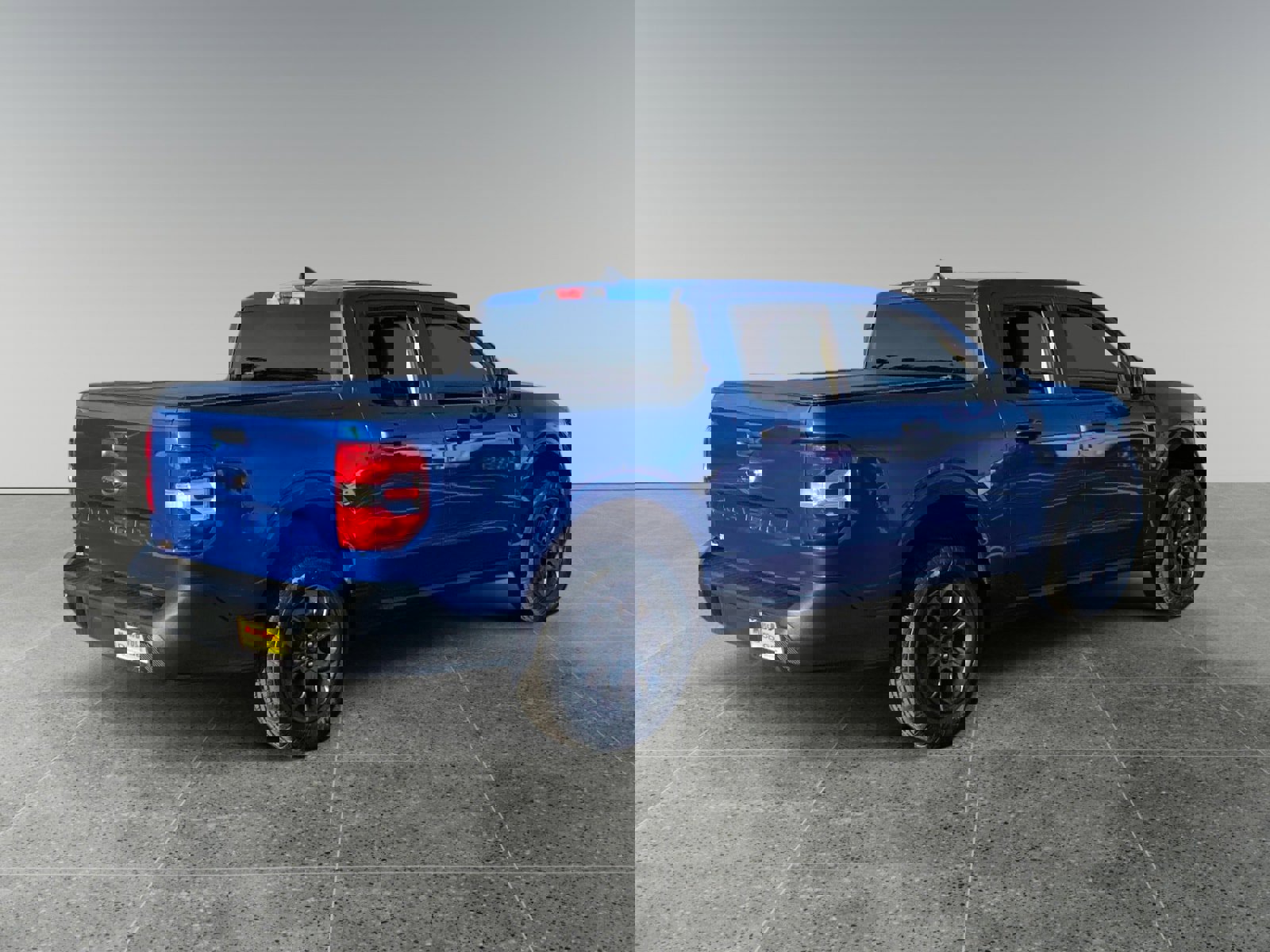 Used 2023 Ford Maverick XLT image 5