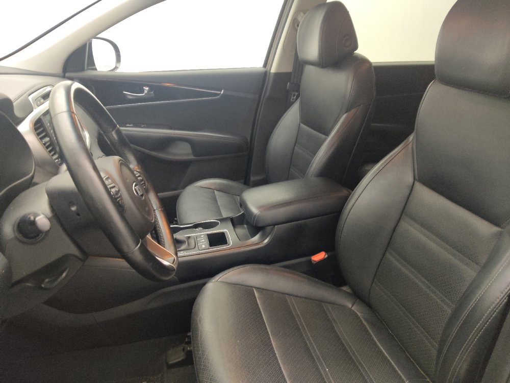 Used 2017 Kia Sorento AWD w/ LX Convenience Package image 17