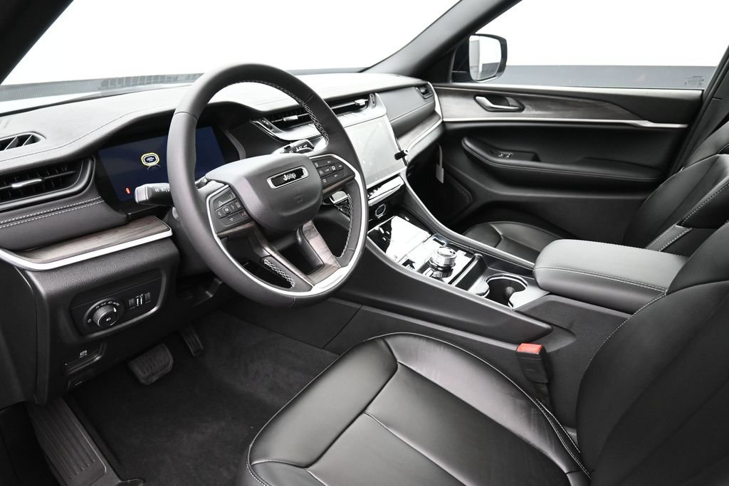 New 2027 Jeep Grand Cherokee Limited AWD/4WD image 22