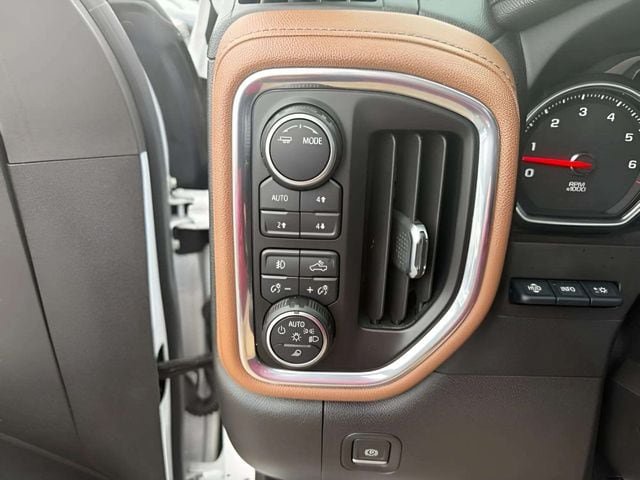 Used 2023 Chevrolet Silverado 2500 High Country AWD/4WD image 12