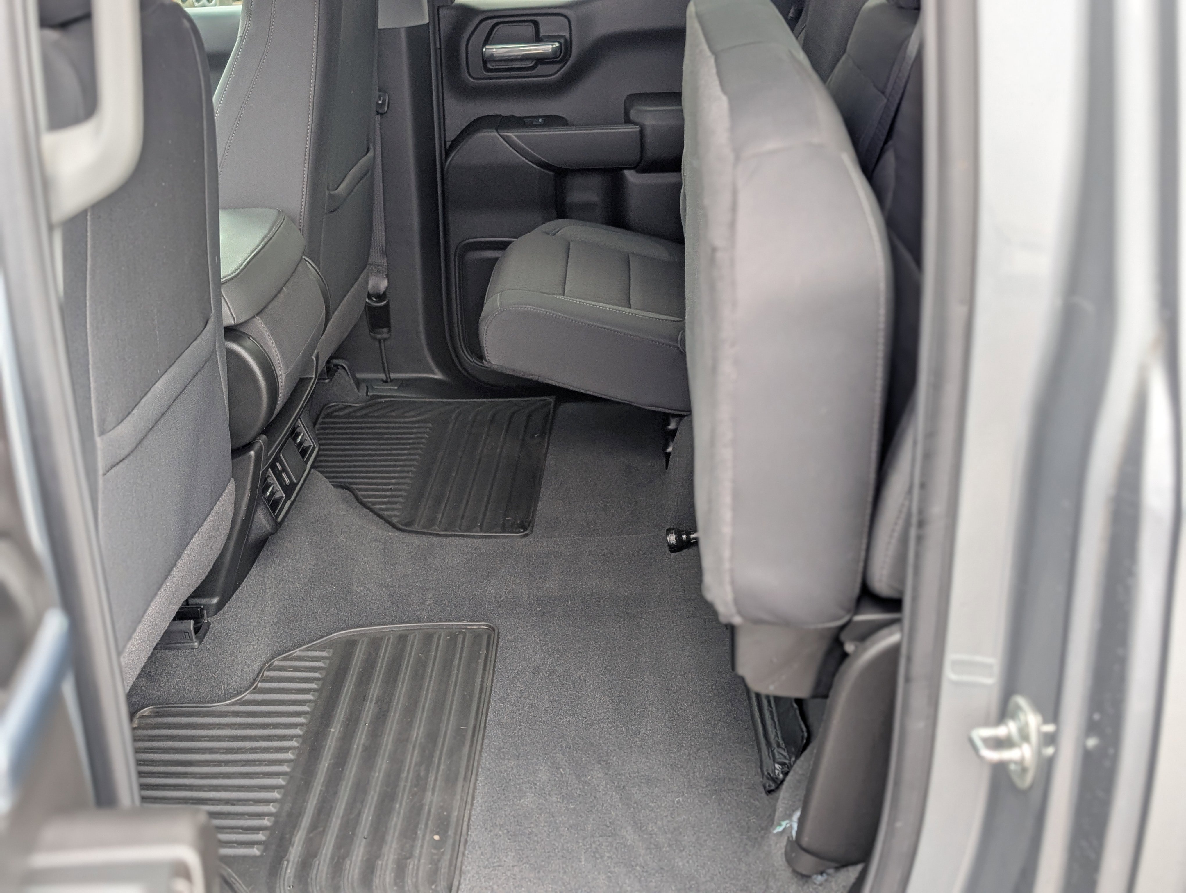 Used 2025 Chevrolet Silverado 1500 Custom w/ Rally Edition image 31