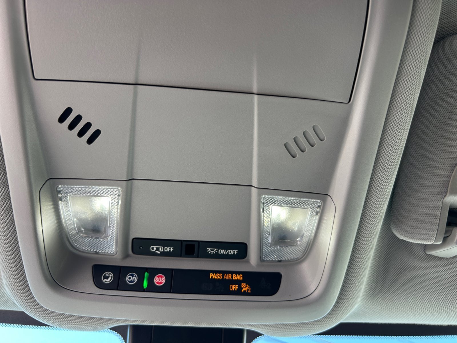 Used 2024 GMC Terrain SLE FWD image 24