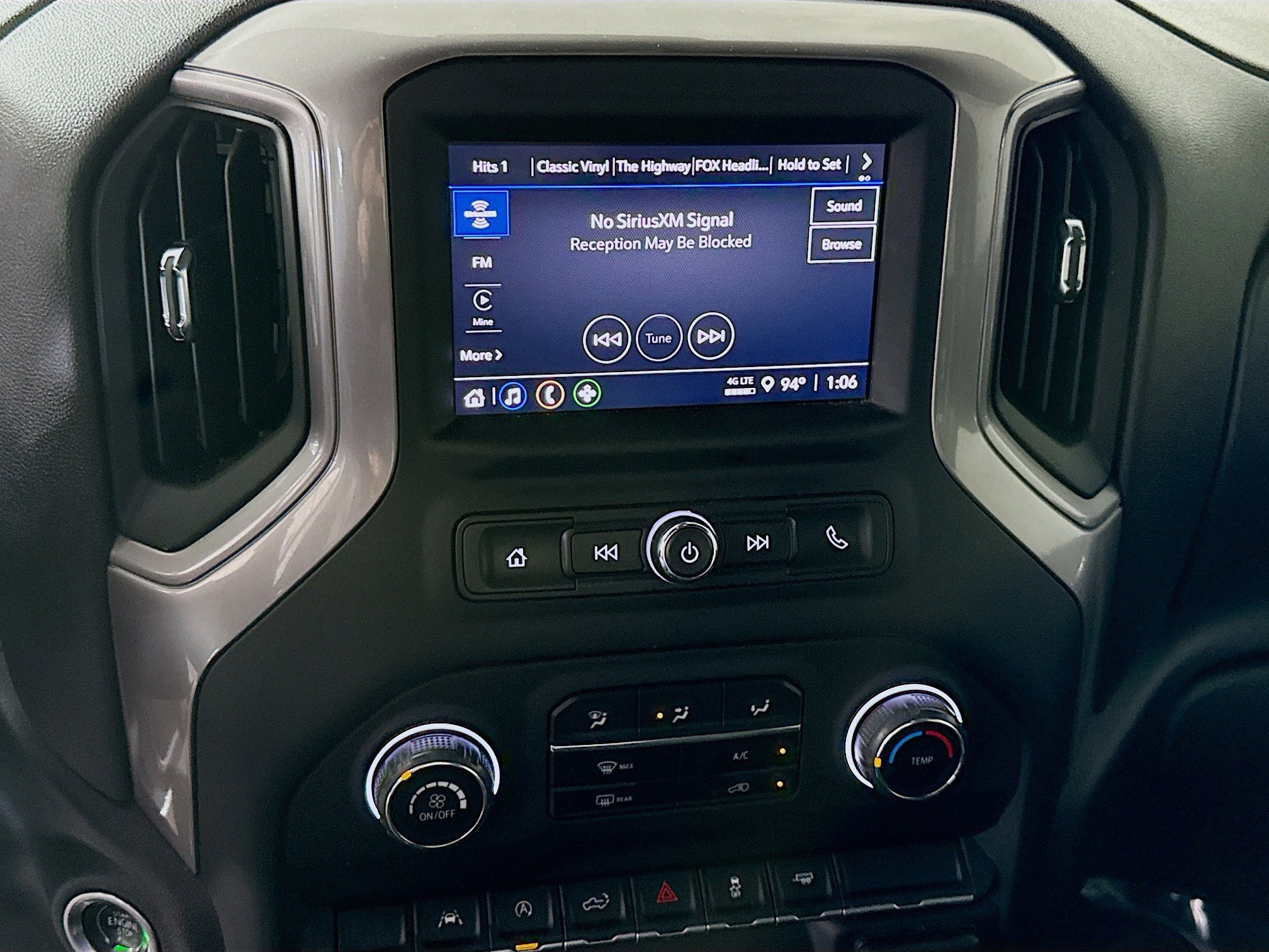 Used 2022 Chevrolet Silverado 1500 Custom RWD image 17