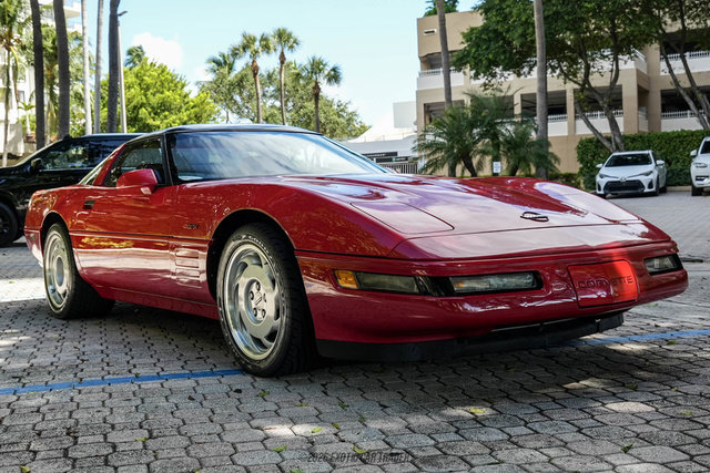 Used 1992 Chevrolet Corvette ZR-1 RWD image 11