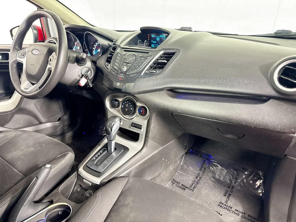 Used 2015 Ford Fiesta SE FWD image 28