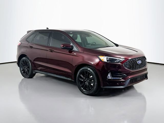 Used 2022 Ford Edge ST-Line image 2