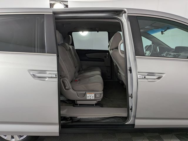 Used 2015 Honda Odyssey EX image 30