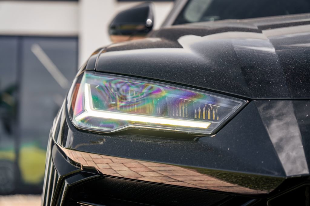 Used 2019 Lamborghini Urus AWD/4WD image 9