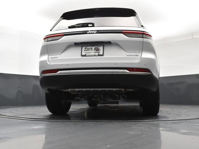 New 2026 Jeep Grand Cherokee Limited w/ Luxury Tech Group II image 20