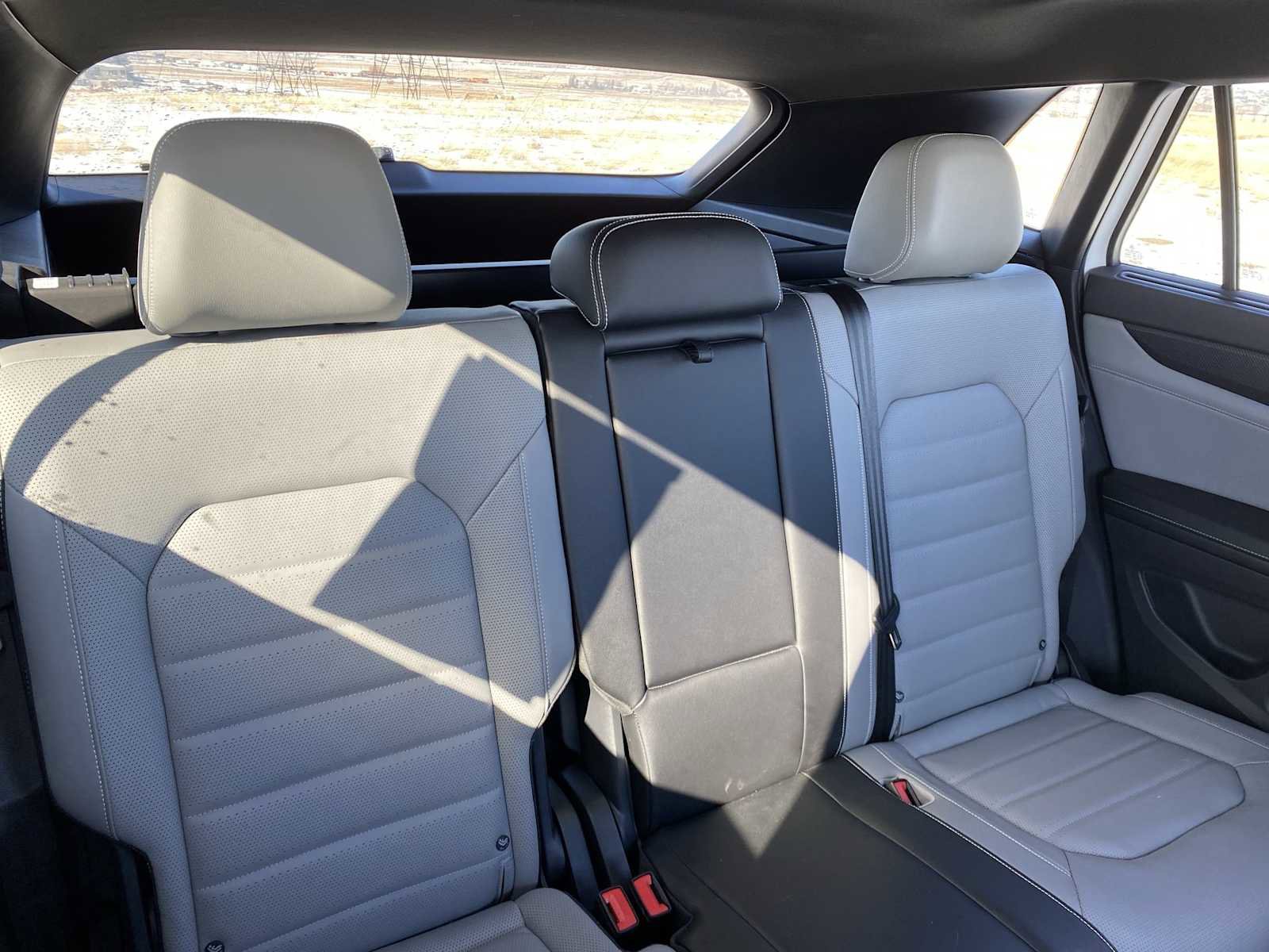 Used 2024 Volkswagen Atlas Cross Sport SEL R-Line image 21