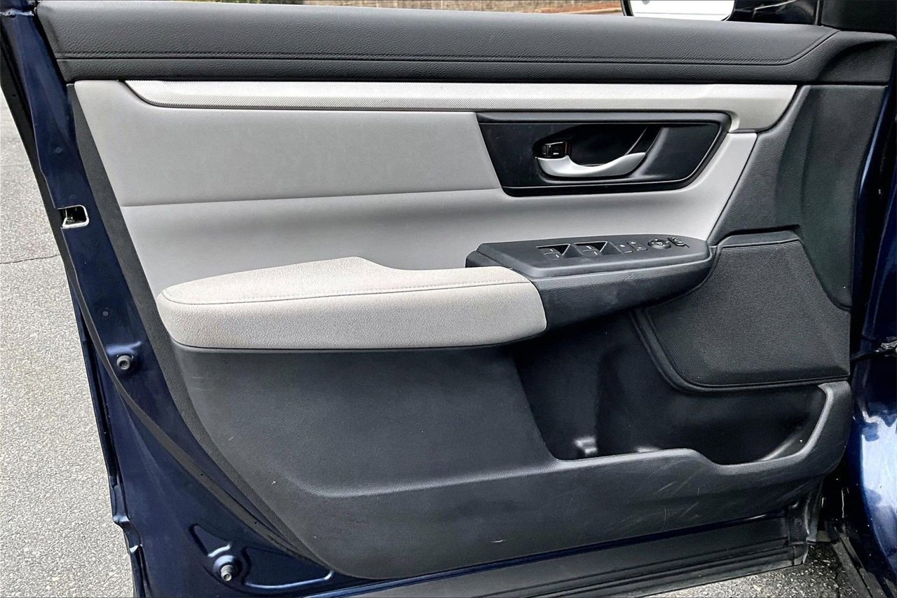 Used 2020 Honda CR-V LX image 25