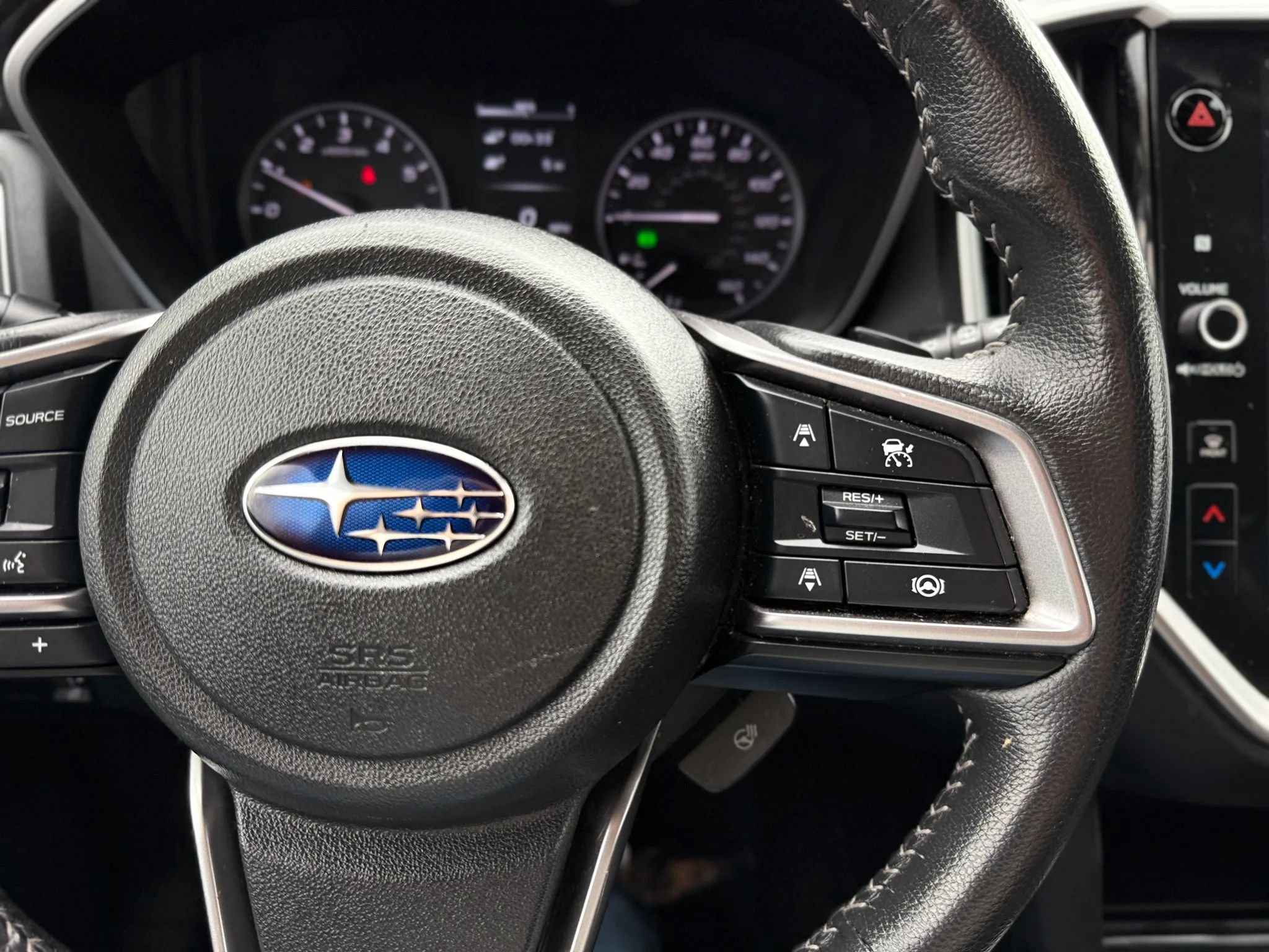 Used 2023 Subaru Ascent Limited AWD/4WD image 30