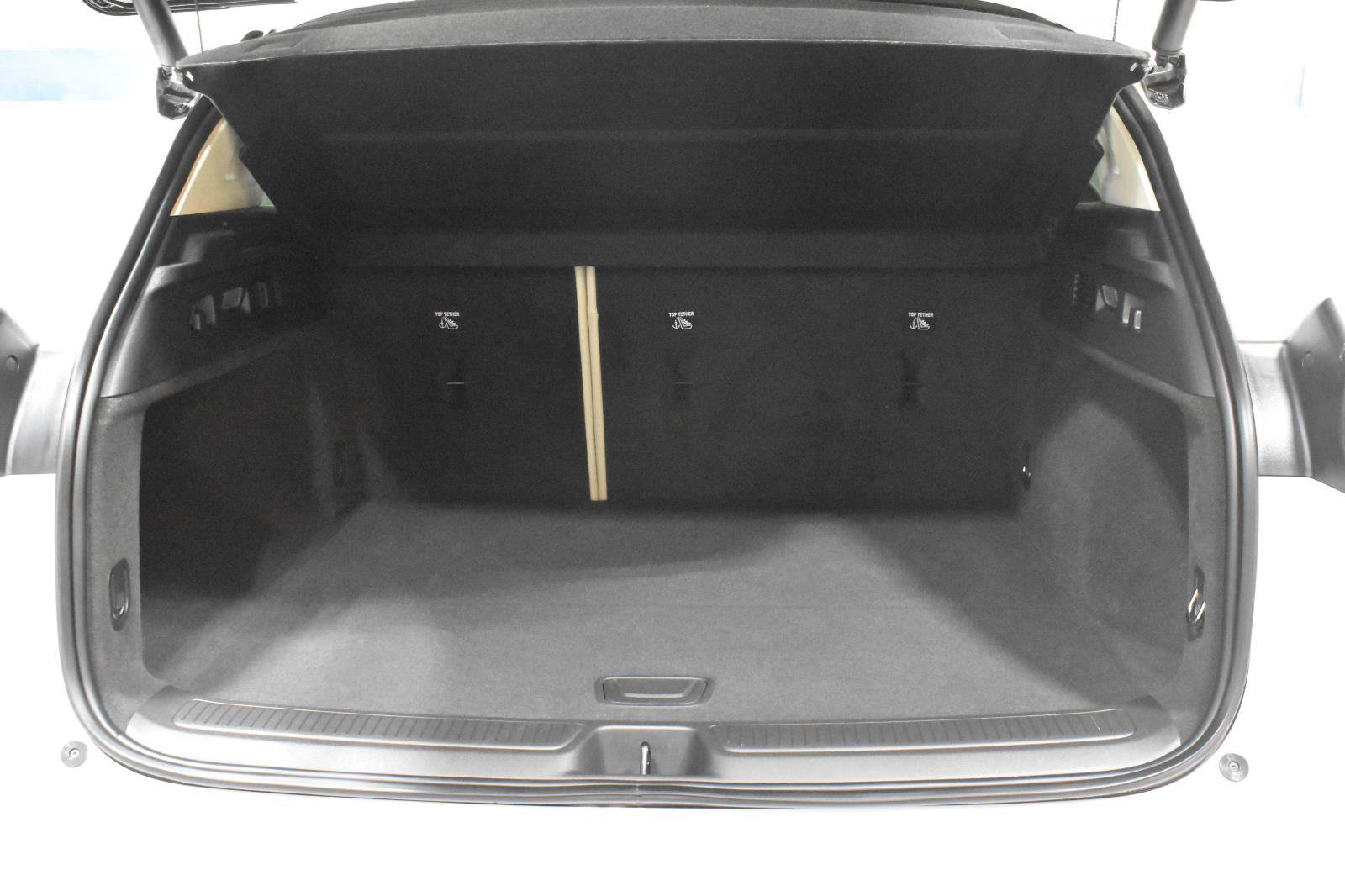 Used 2023 Buick Envision Avenir image 32