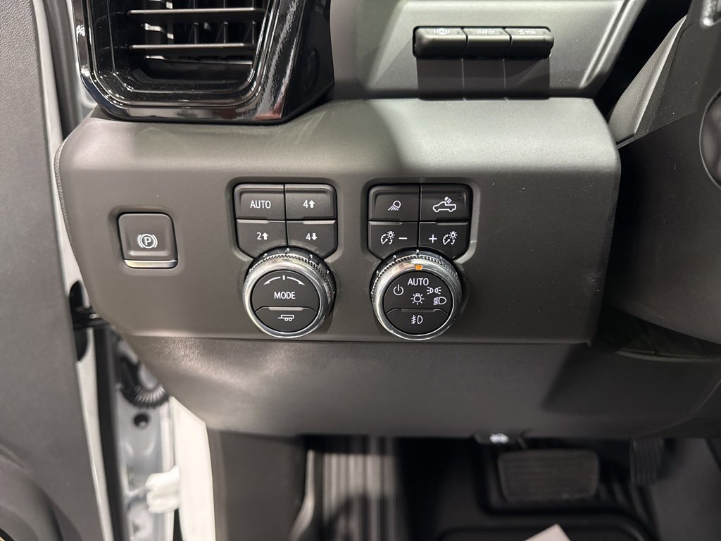 New 2026 GMC Sierra 1500 AT4 w/ Technology Package image 22