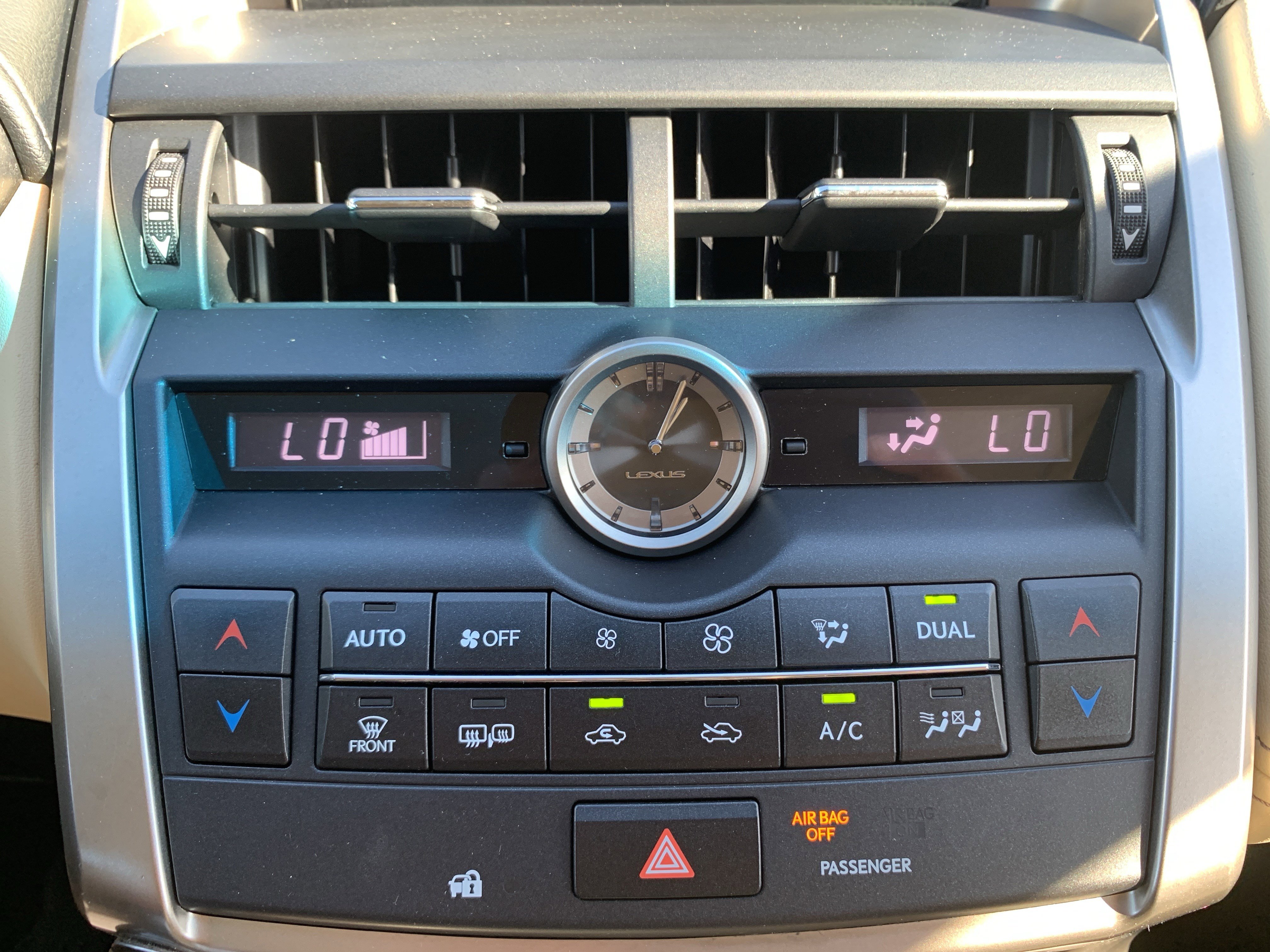 Used 2015 Lexus NX 200t FWD image 29