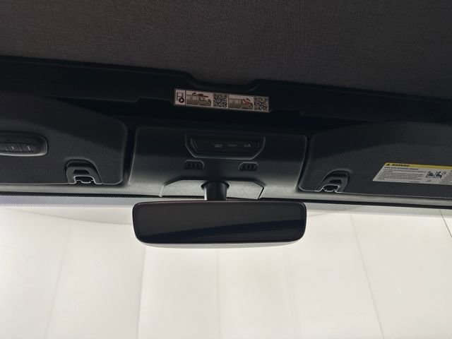 Used 2023 Jeep Wrangler Unlimited Sahara image 24