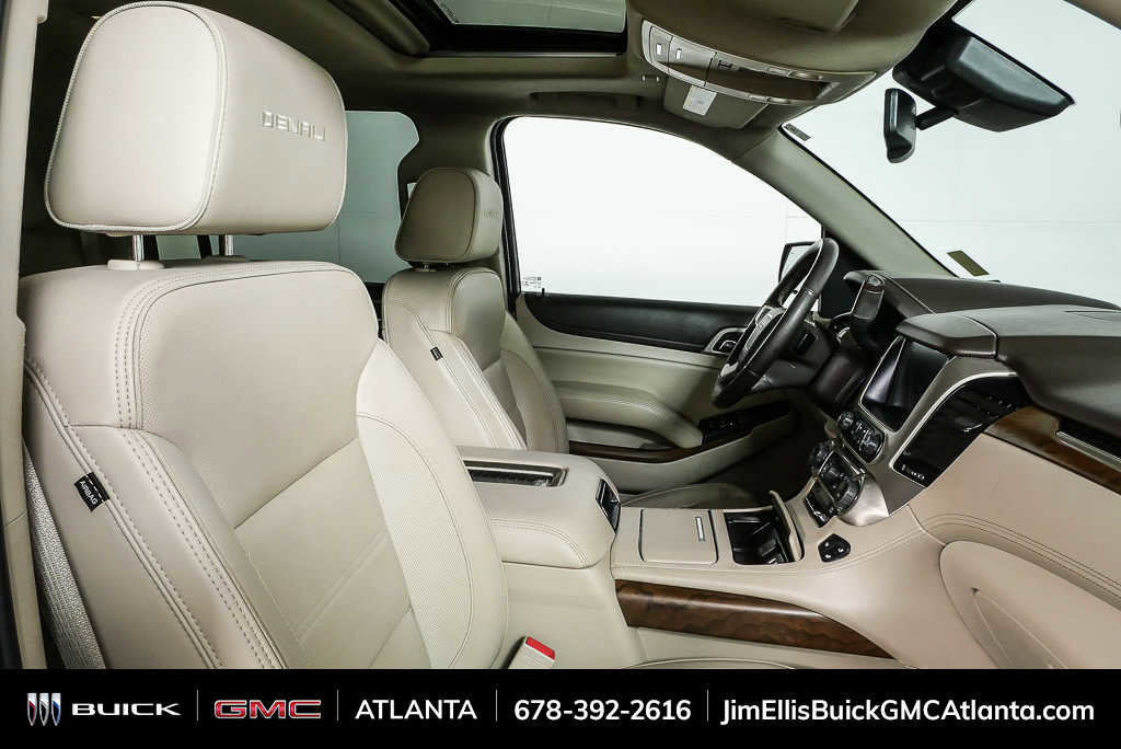 Used 2020 GMC Yukon XL Denali w/ Denali Premium Package RWD image 23