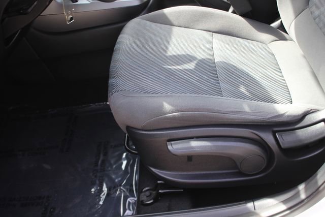 Used 2024 Kia Seltos LX AWD/4WD image 19