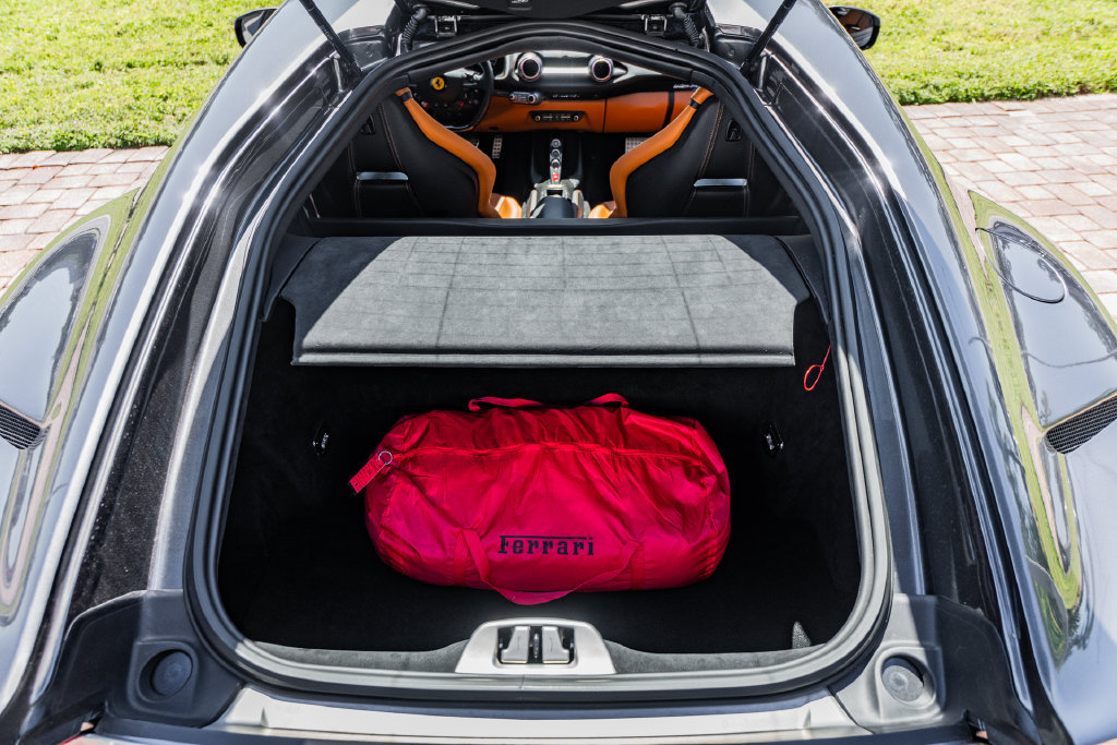 Used 2019 Ferrari 812 Superfast RWD image 31