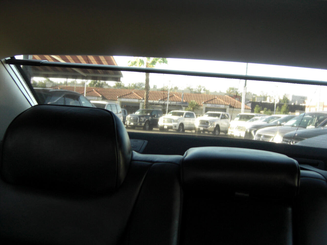 Used 2016 Chrysler 300 C image 23