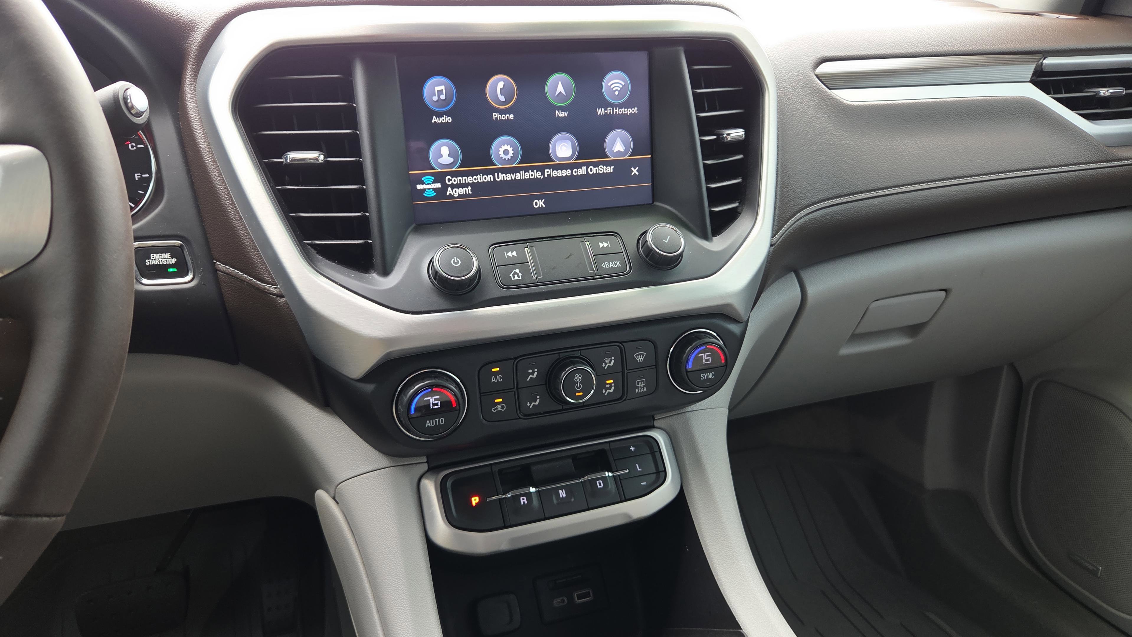 Used 2022 GMC Acadia SLT w/ Technology Package image 18