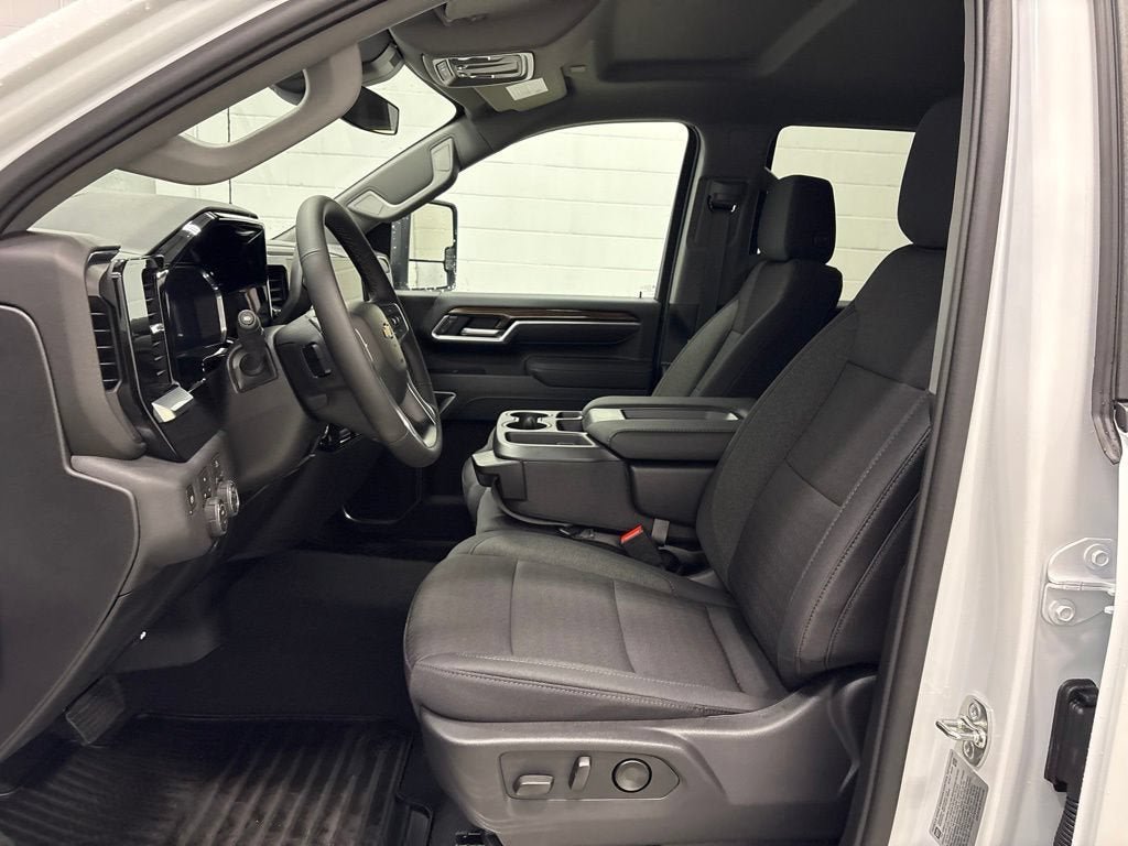 New 2026 Chevrolet Silverado 2500 LT AWD/4WD image 18