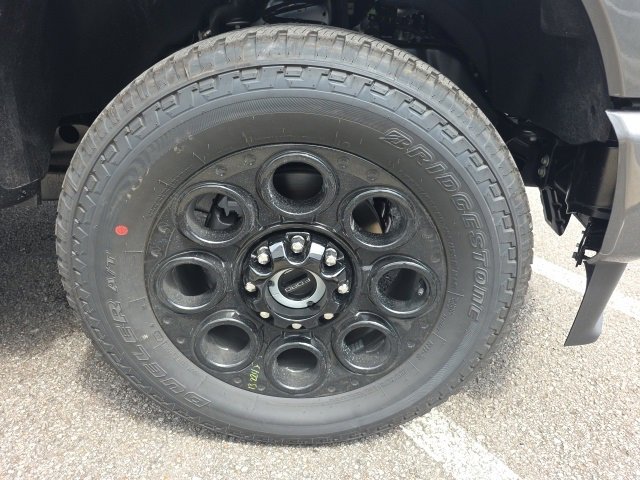 New 2025 Ford F250 Lariat w/ Lariat Ultimate Package image 4