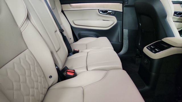 New 2026 Volvo XC90 T8 Plus w/ Protection Package AWD/4WD image 35