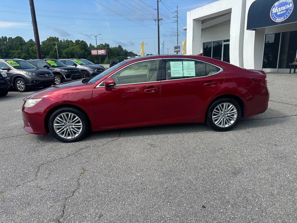 Used 2013 Lexus ES 350 w/ Luxury Pkg FWD image 2