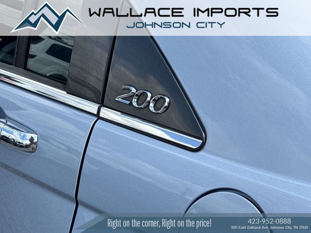 Used 2014 Chrysler 200 Limited FWD image 11