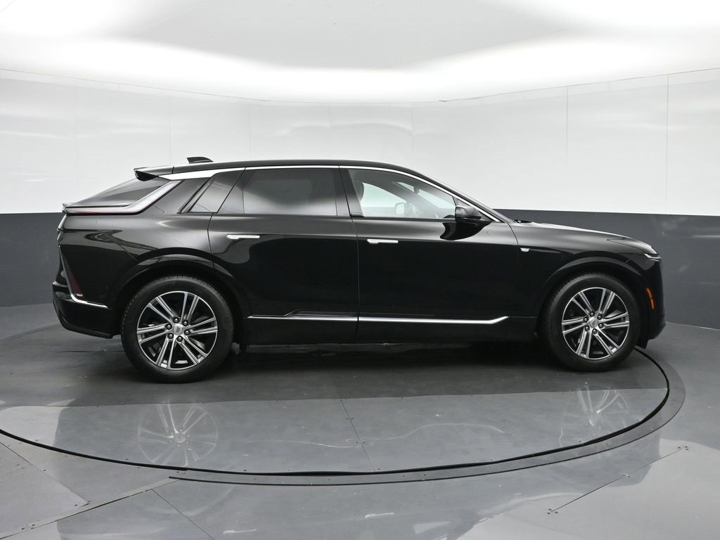 Used 2023 Cadillac Lyriq 2WD image 8