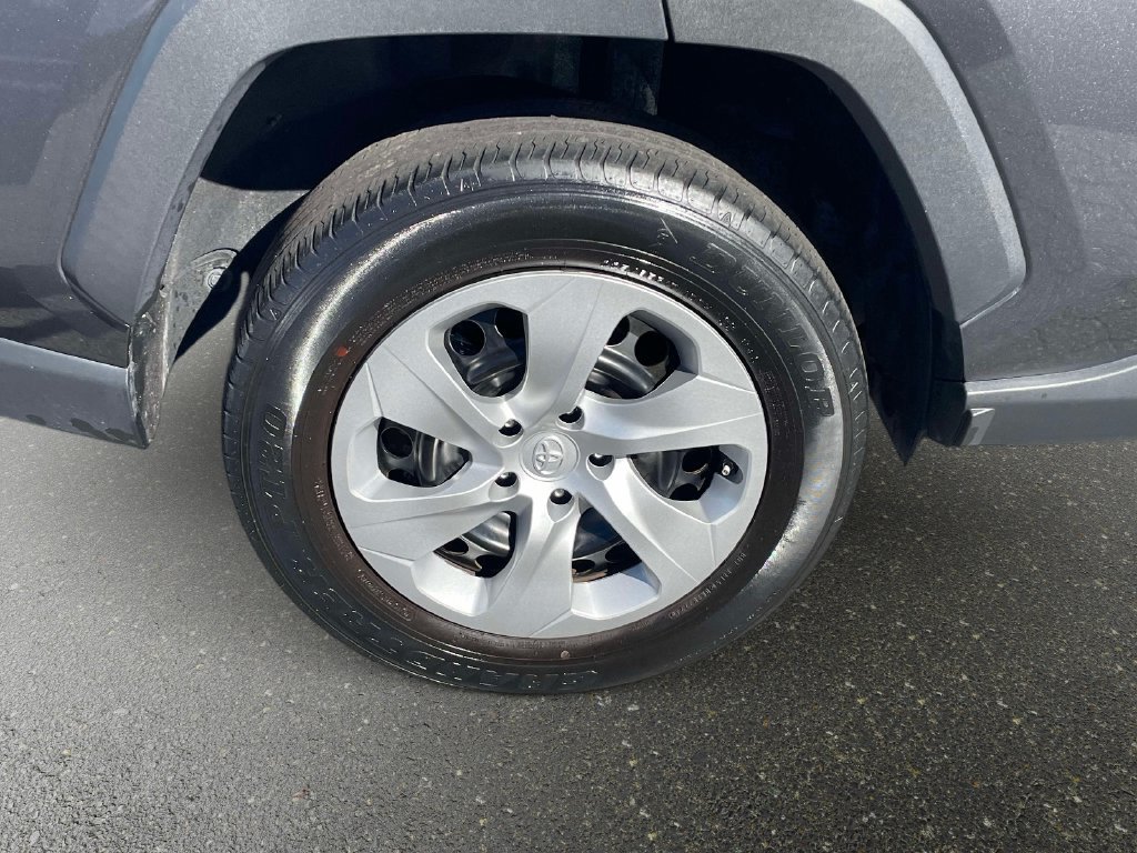 Used 2025 Toyota RAV4 LE FWD image 7