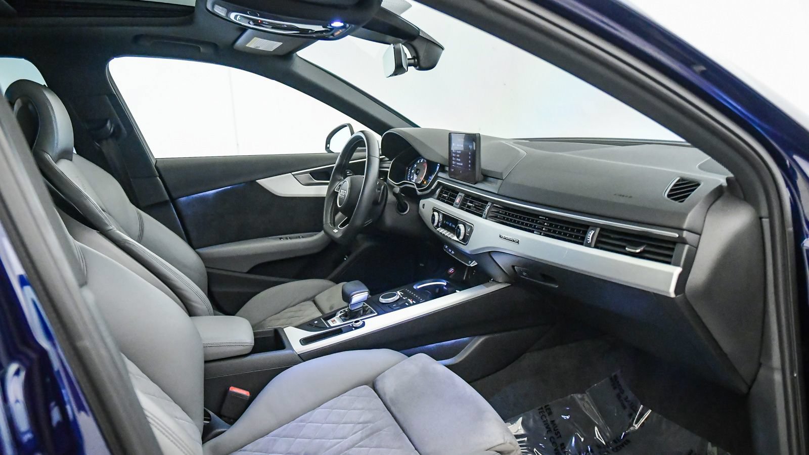 Used 2019 Audi S4 Premium w/ Convenience Package AWD/4WD image 16