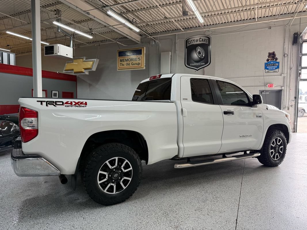 Used 2018 Toyota Tundra SR5 AWD/4WD image 5