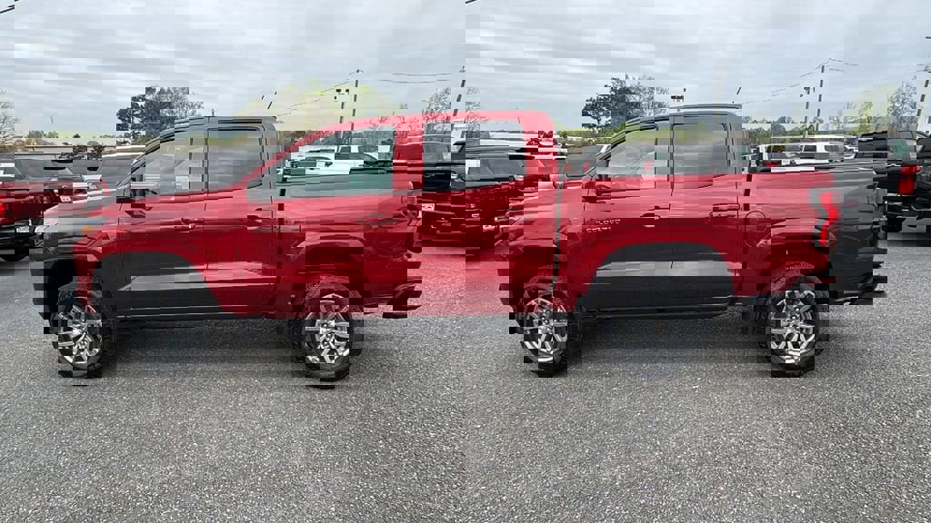 New 2026 Chevrolet Colorado LT image 8