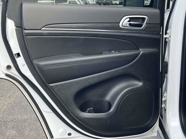 Used 2022 Jeep Grand Cherokee Limited image 17