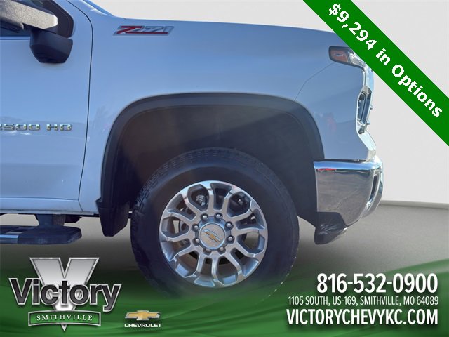 Used 2025 Chevrolet Silverado 2500 LTZ w/ LTZ Premium Package image 21