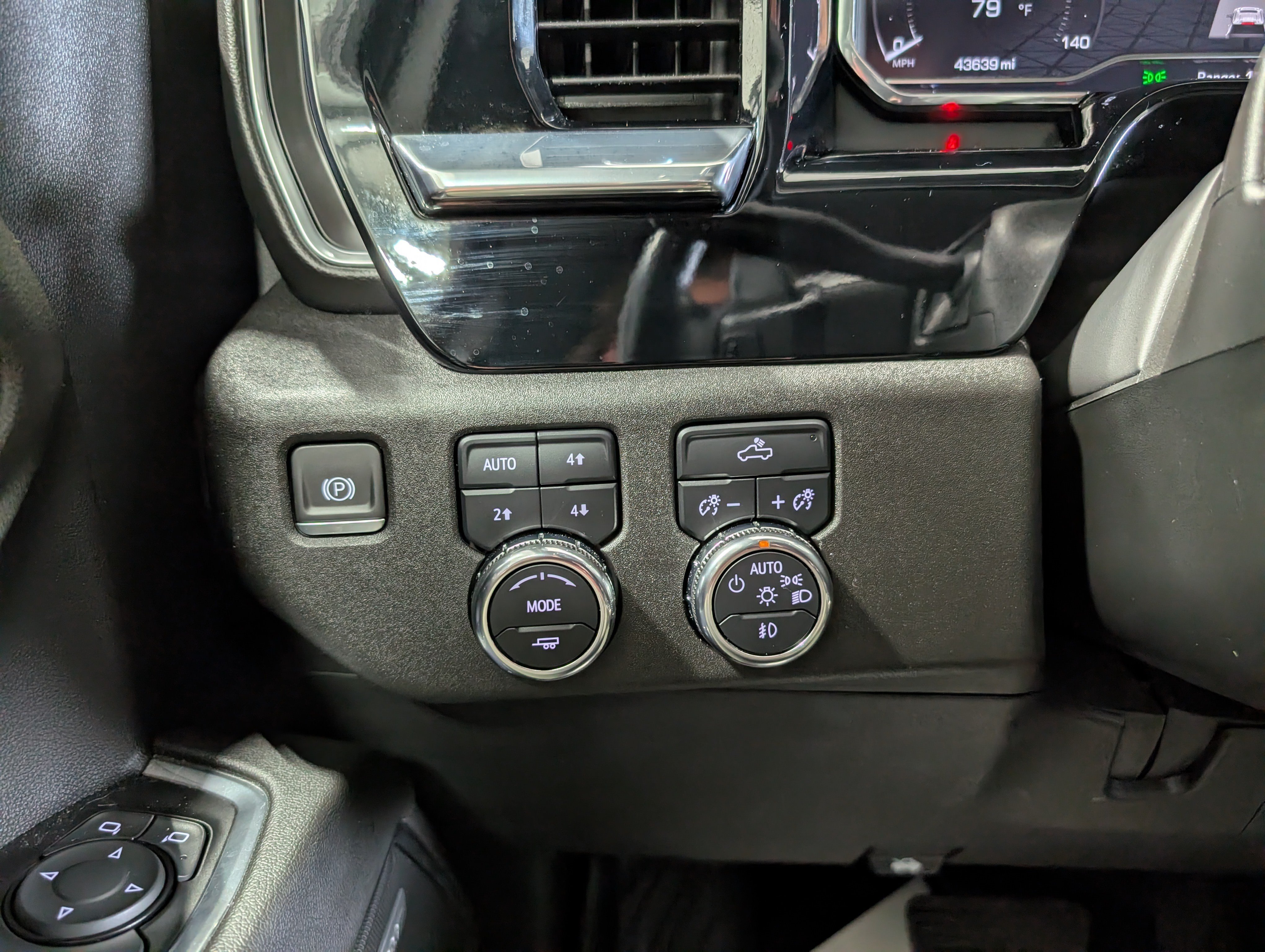Used 2024 GMC Sierra 1500 Elevation w/ Preferred Package AWD/4WD image 20