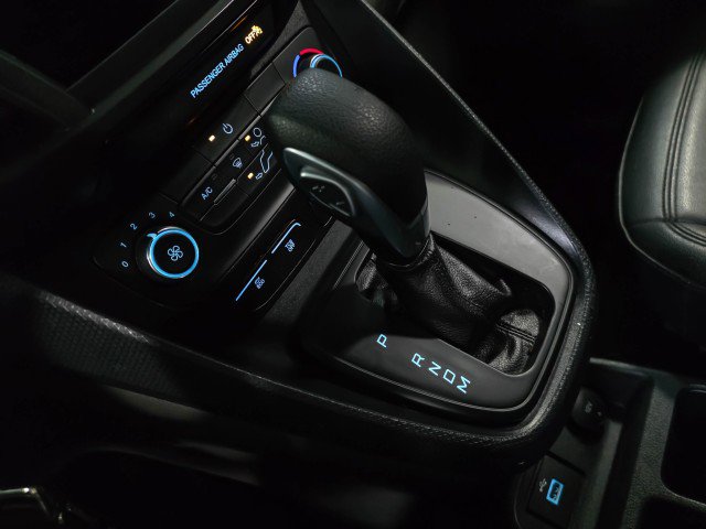 Used 2022 Ford Transit Connect XL image 25