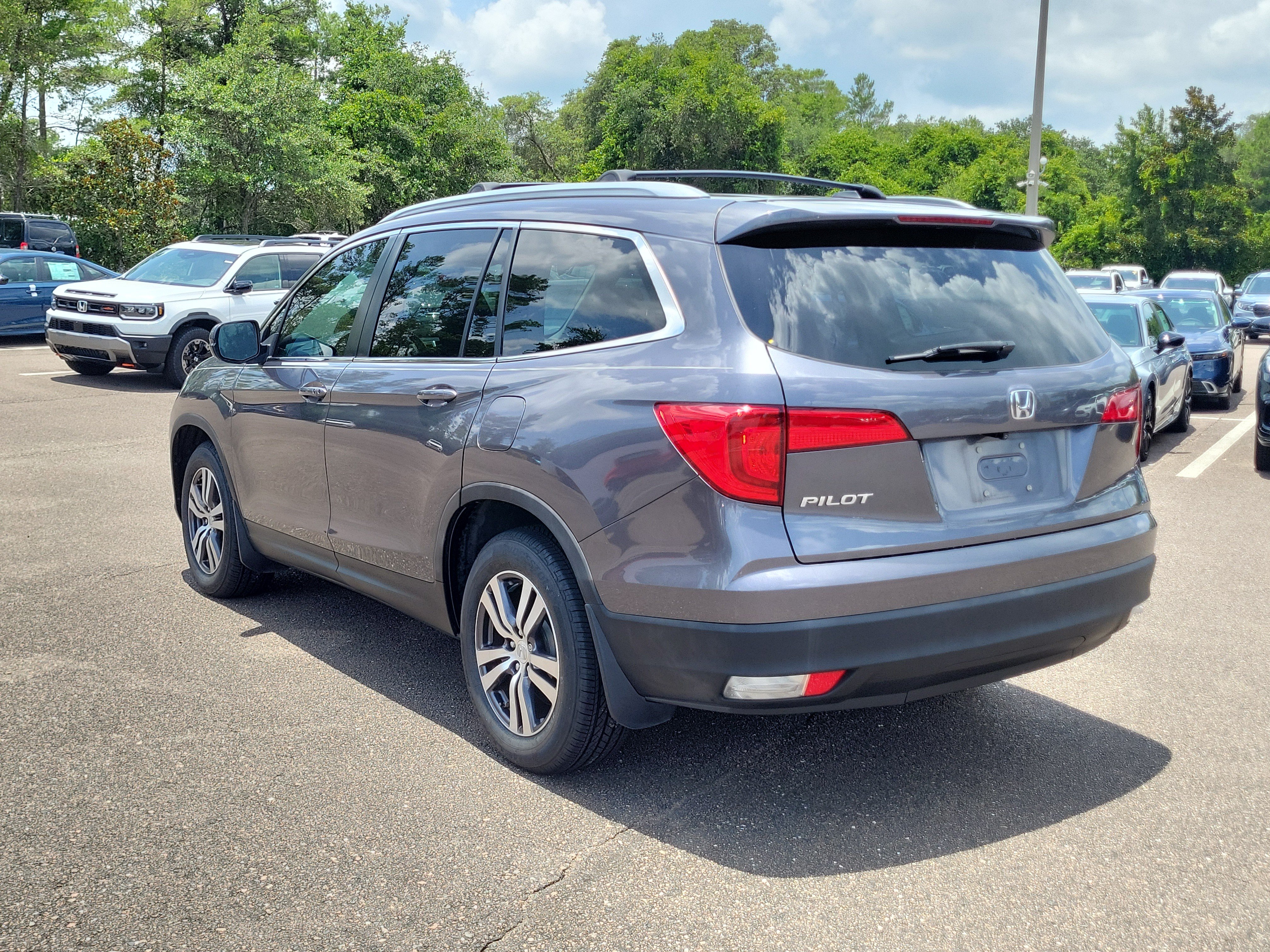 Used 2016 Honda Pilot EX-L image 3