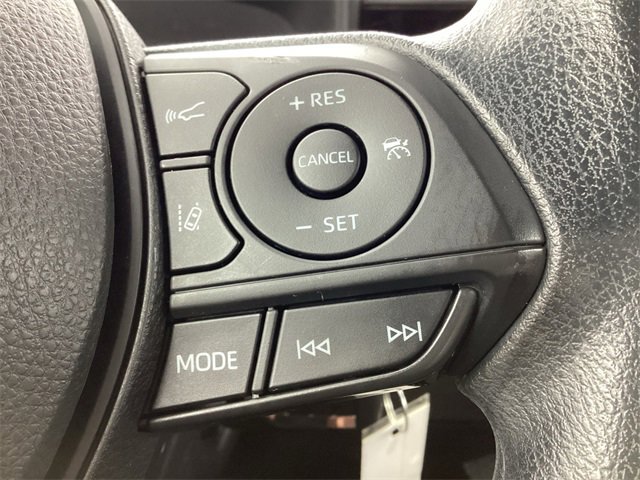 Used 2021 Toyota Corolla LE image 18