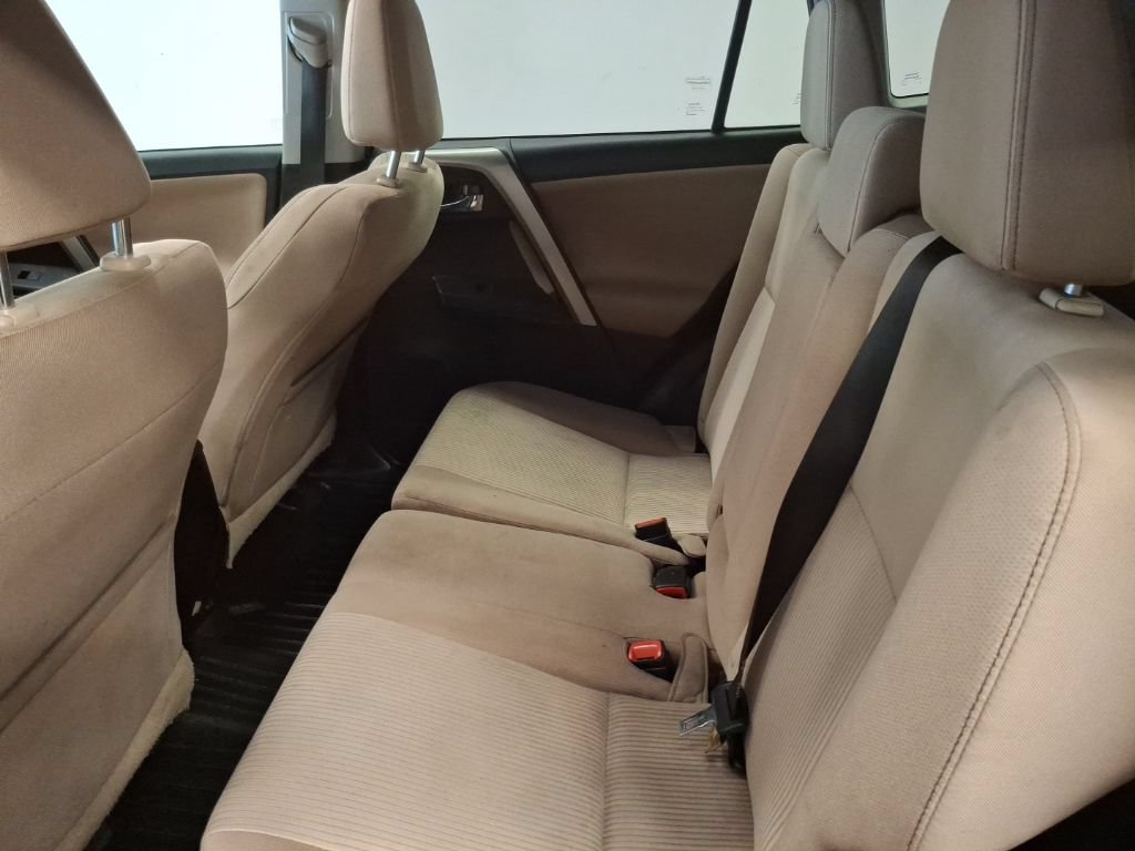 Used 2015 Toyota RAV4 XLE AWD/4WD image 14