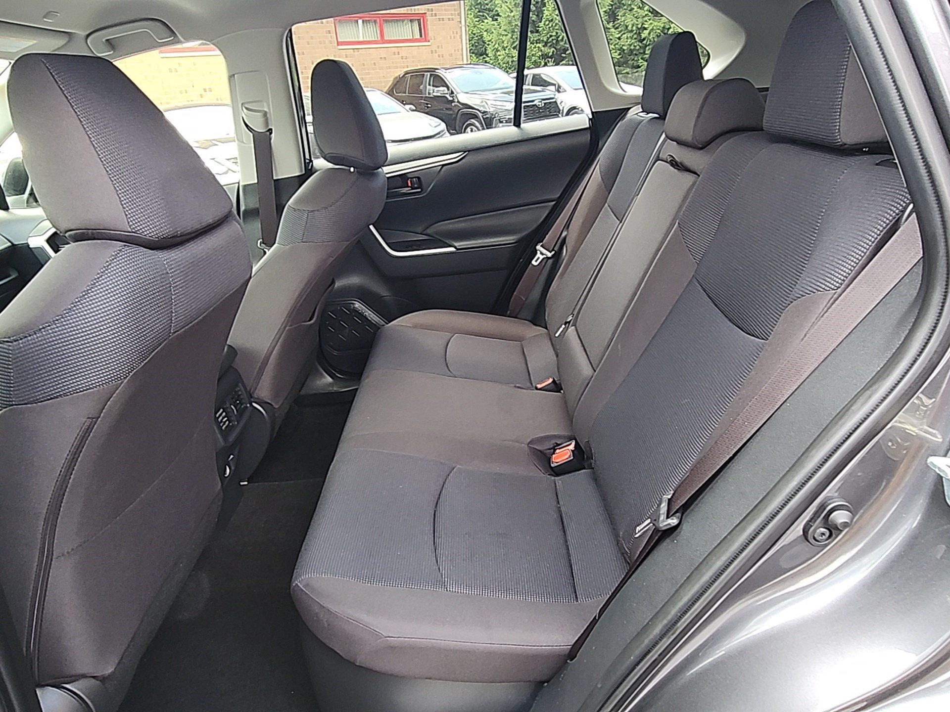 Certified 2025 Toyota RAV4 LE AWD/4WD image 24