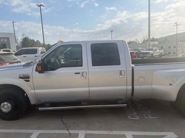 Used 2010 Ford F350 Lariat image 3