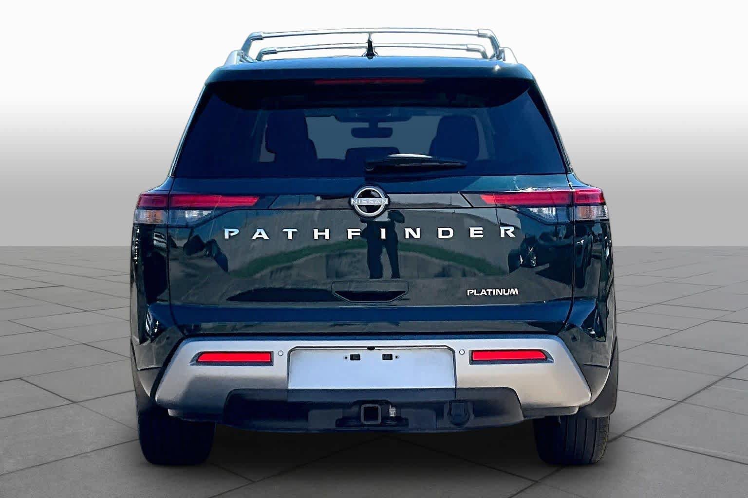 Certified 2025 Nissan Pathfinder Platinum w/ Cargo Package FWD image 5