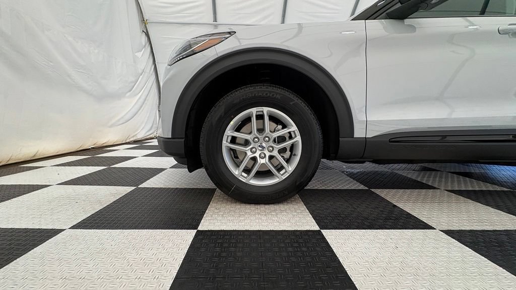 New 2026 Ford Explorer Active AWD/4WD image 11