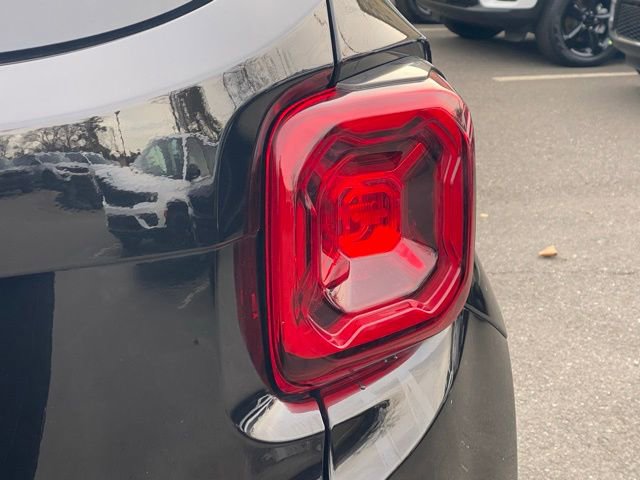 Used 2021 Jeep Renegade Limited w/ Sun & Sound Group image 16