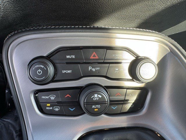 Used 2023 Dodge Challenger R/T w/ Blacktop Package image 21