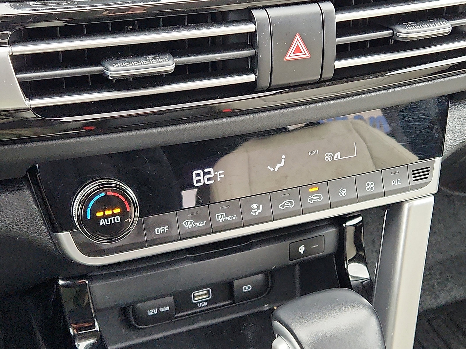 Used 2022 Kia Seltos SX w/ Sunroof Package image 16